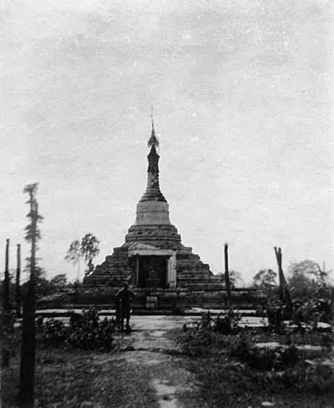  Photo by U.S. Army Signal Corps 