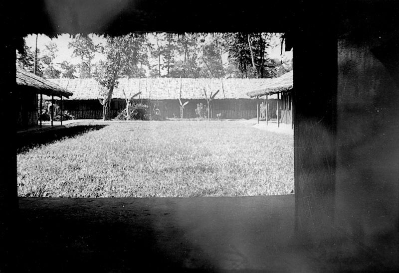  Photo by U.S. Army Signal Corps 