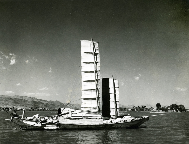  Photo by U.S. Army Signal Corps 